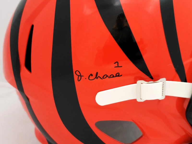 Ja'Marr Chase Autographed Cincinnati Bengals Orange Full Size Speed Helmet Beckett 4 Ja'Marr Chase Autographed Cincinnati Bengals Orange Full Size Speed Helmet Beckett - Image 2
