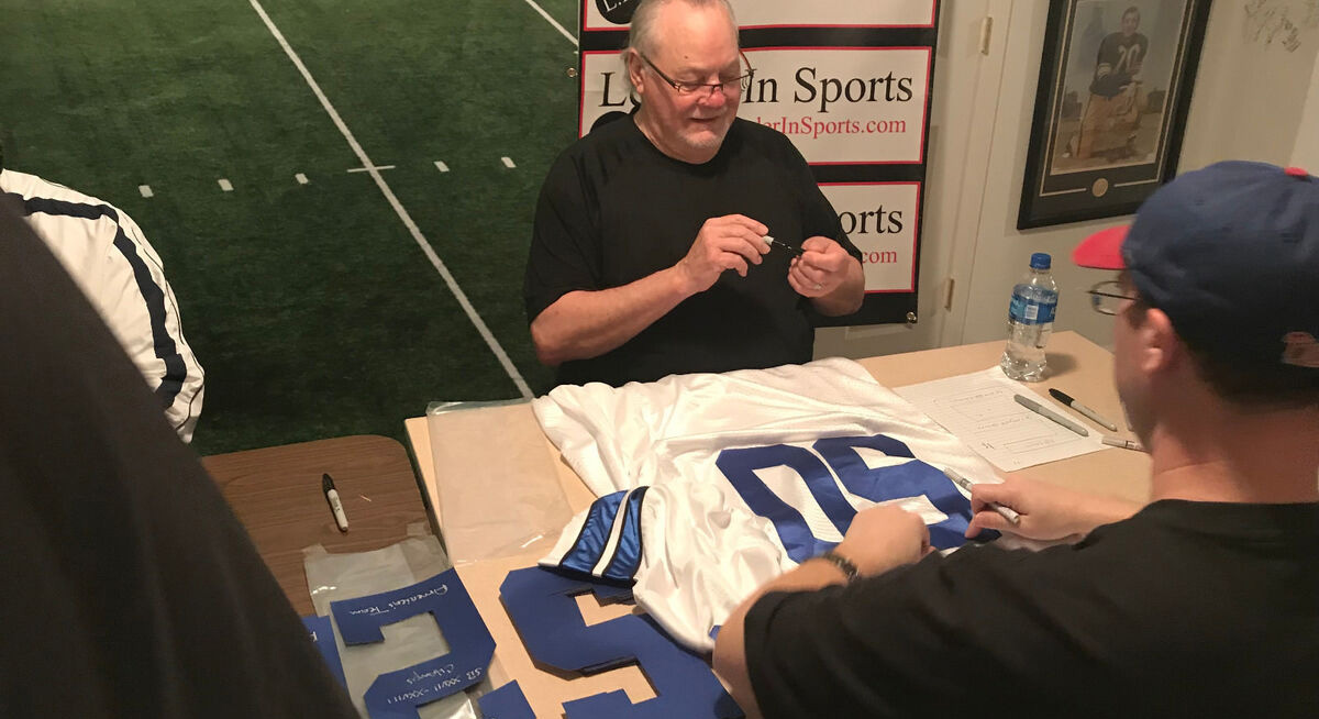 Signature Souvenir Shop -Signature Souvenir Shop 2